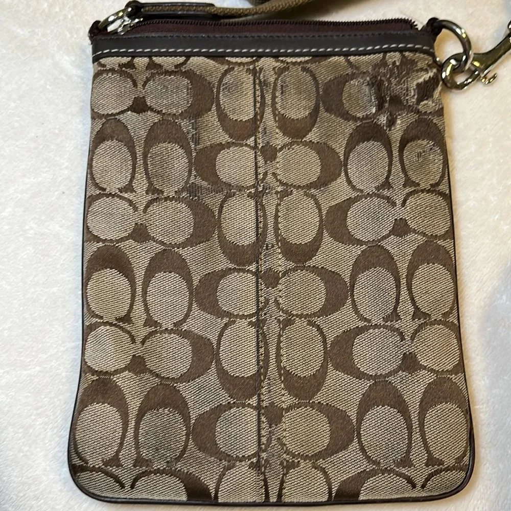 Coach Signature C Swing Pack Crossbody Bag.
See pictures for condition  of bag - Picture 13 of 13